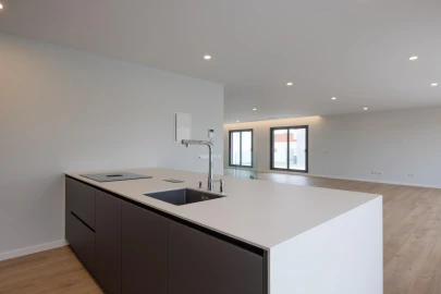Apartamento T4 para Venda em Alcochete