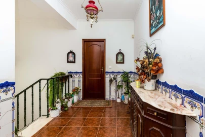 Moradia T5 para Venda em Lousa