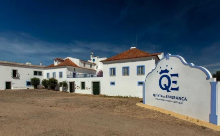 Moradia T12 para Venda em Cuba