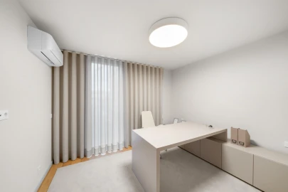 Apartamento T4 para Venda em Santa Marinha e São Pedro da Afurada