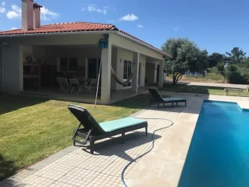 Moradia T3 para Venda em Gesteira e Brunhós