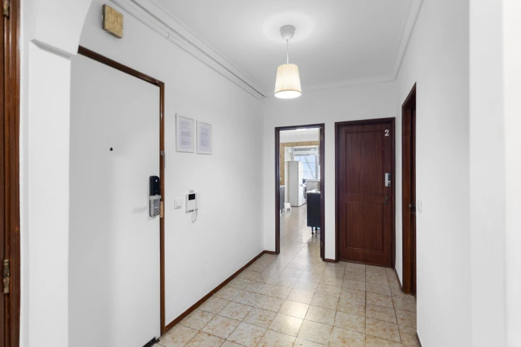Apartamento T7 para Venda em Alvalade Foto 7
