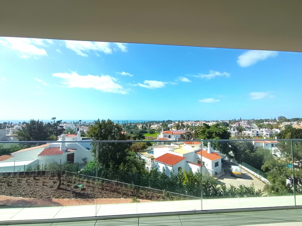 Apartamento T4 para Venda em Lagoa e Carvoeiro Foto 3
