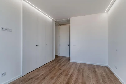 Moradia T3 para Venda em Moncarapacho e Fuseta