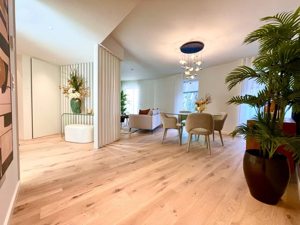 Apartamento T2 para Venda em Areeiro Foto 2
