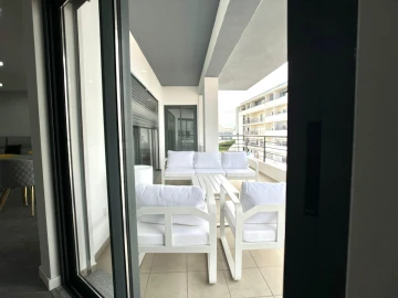 Apartamento T3 para Venda em Quelfes