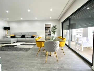 Apartamento T3 para Venda em Quelfes