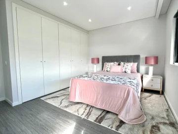 Apartamento T3 para Venda em Quelfes