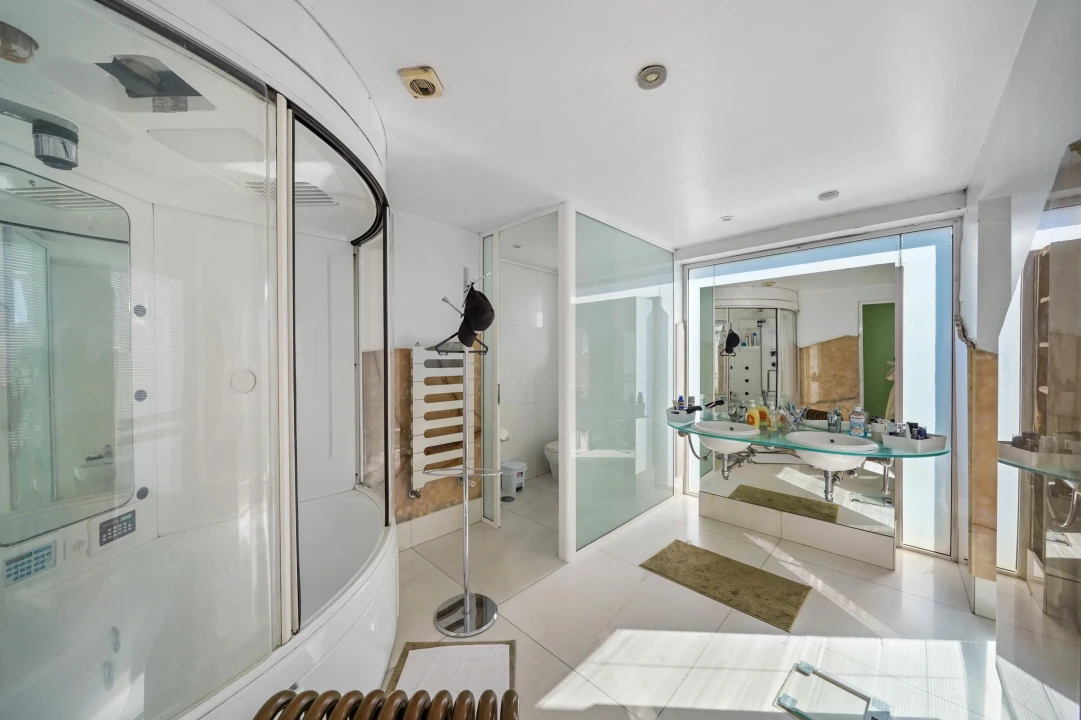 Moradia T6 para Venda em Arcozelo Foto 24