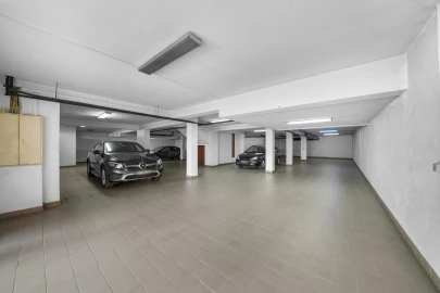 Moradia T6 para Venda em Arcozelo