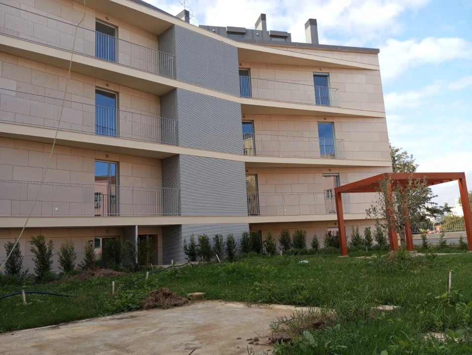 Apartamento T2 para Venda em Areeiro Foto 13
