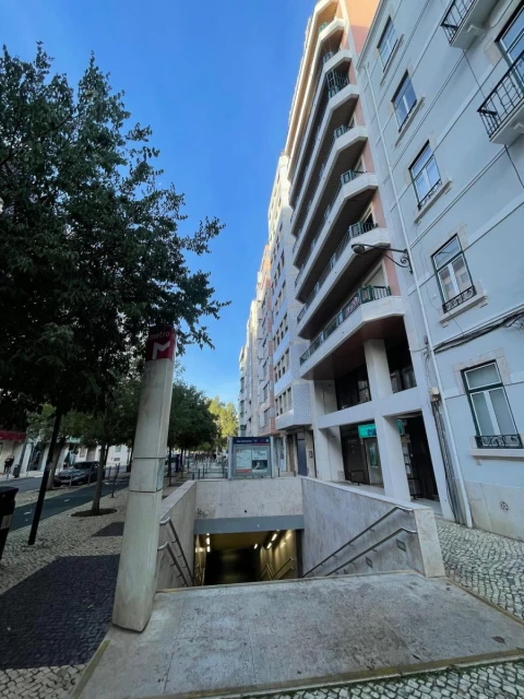Apartamento T2 para Venda em Avenidas Novas