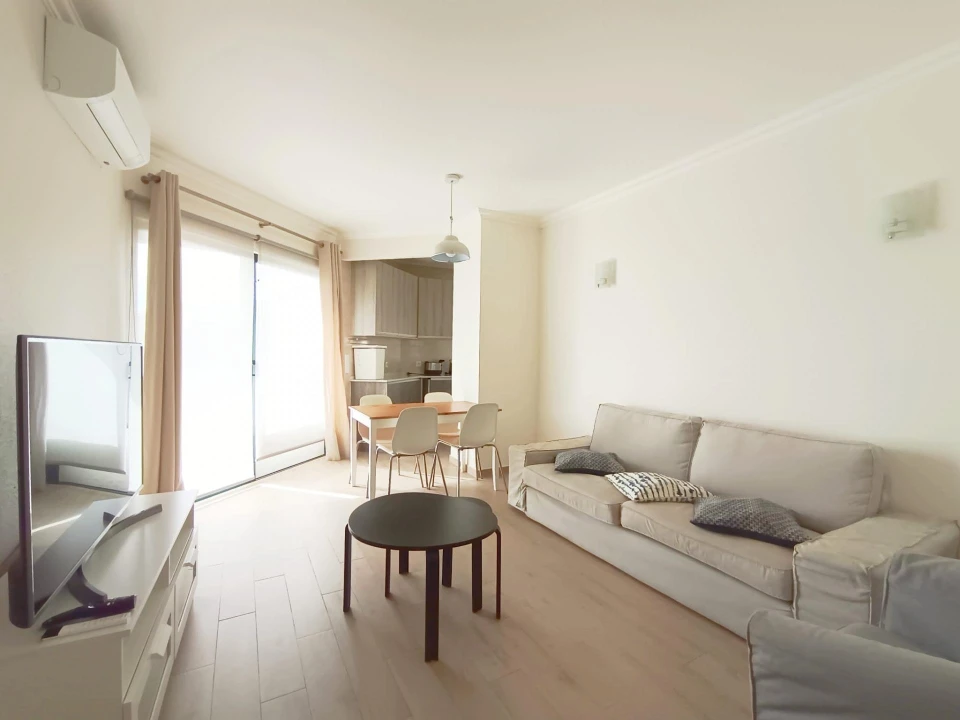 Apartamento T1 para Venda em Quarteira Foto 4