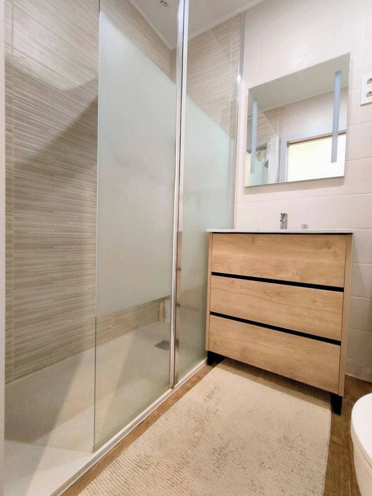 Apartamento T3 para Venda em Oliveira do Douro Foto 26