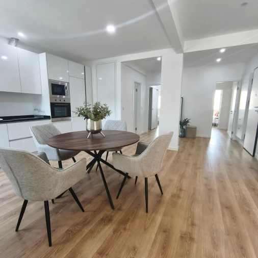 Apartamento T3 para Venda em Benfica Foto 4