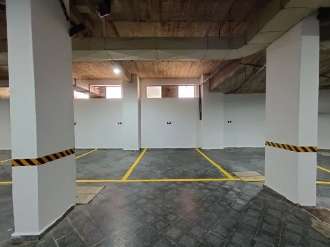 Garagem para Venda em Albufeira e Olhos de Água Foto 5