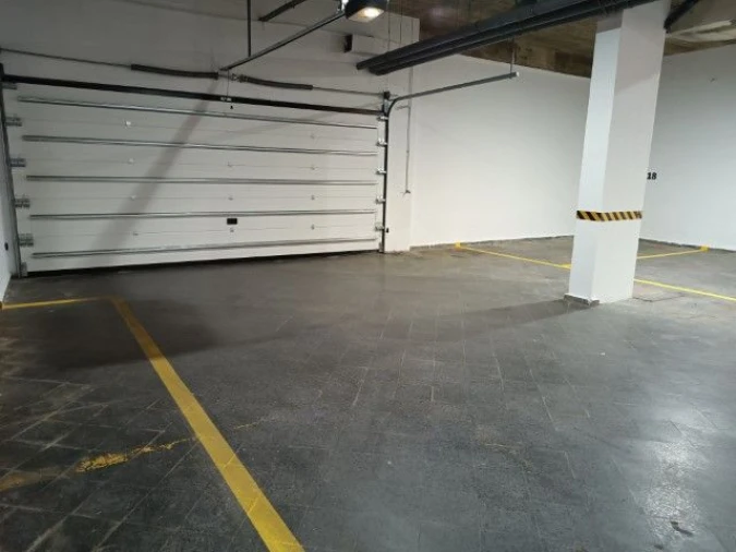 Garagem para Venda em Albufeira e Olhos de Água Foto 8