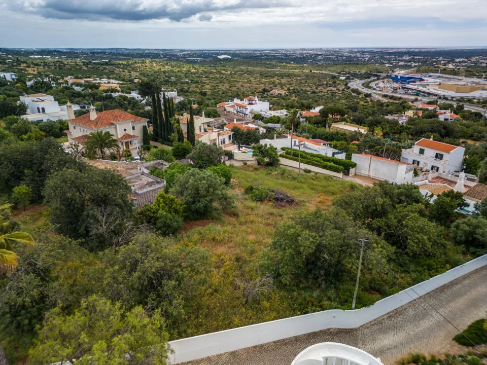 Terreno para Venda em Santa Barbara de Nexe Foto 12