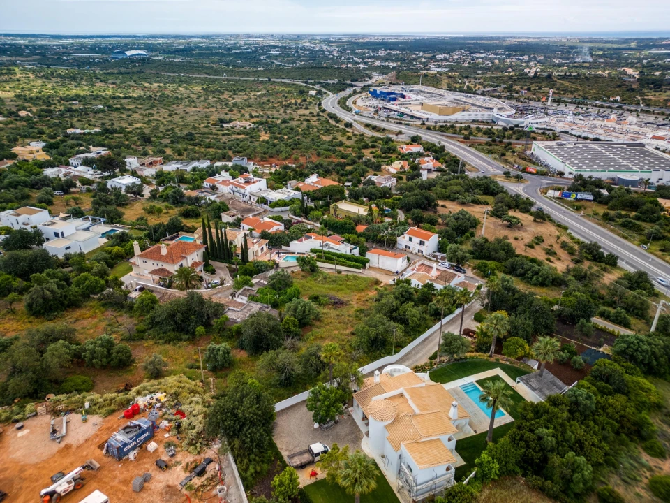 Terreno para Venda em Santa Barbara de Nexe Foto 4