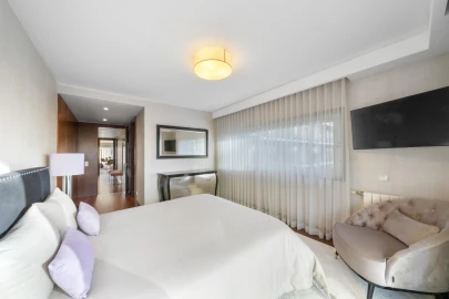 Apartamento T4 para Venda em Santa Marinha e São Pedro da Afurada