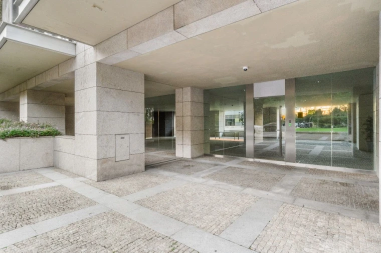Apartamento T4 para Venda em Santa Marinha e São Pedro da Afurada Foto 38