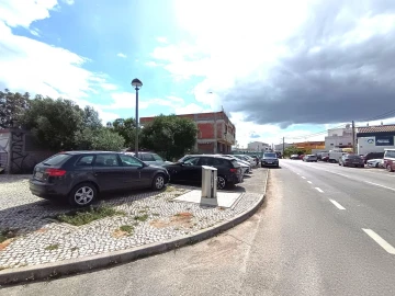 Terreno para Venda em Conceição e Estoi