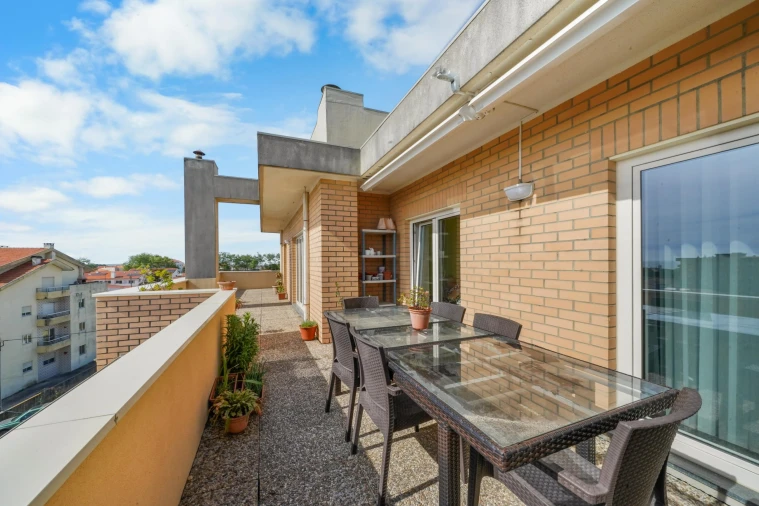 Apartamento T4 para Venda em Arcozelo Foto 17