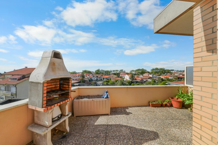 Apartamento T4 para Venda em Arcozelo Foto 18