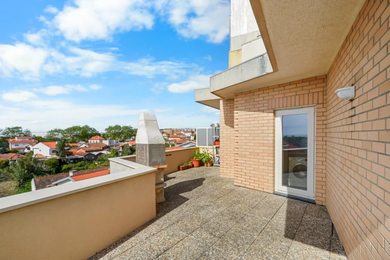 Apartamento T4 para Venda em Arcozelo Foto 19