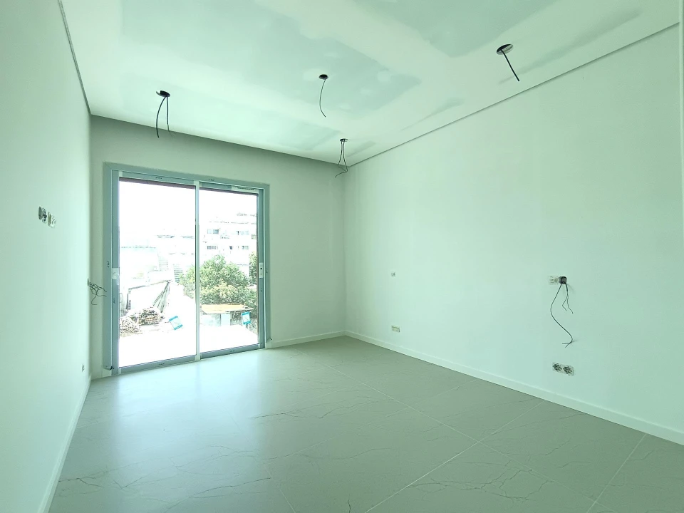 Apartamento T2 para Venda em Quarteira Foto 8