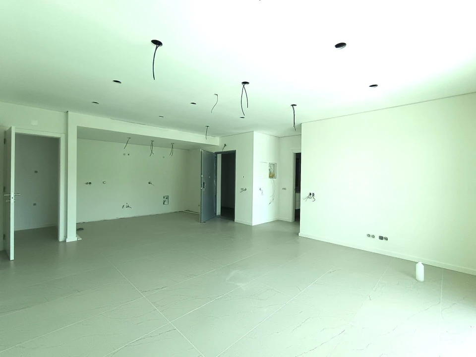 Apartamento T2 para Venda em Quarteira Foto 4