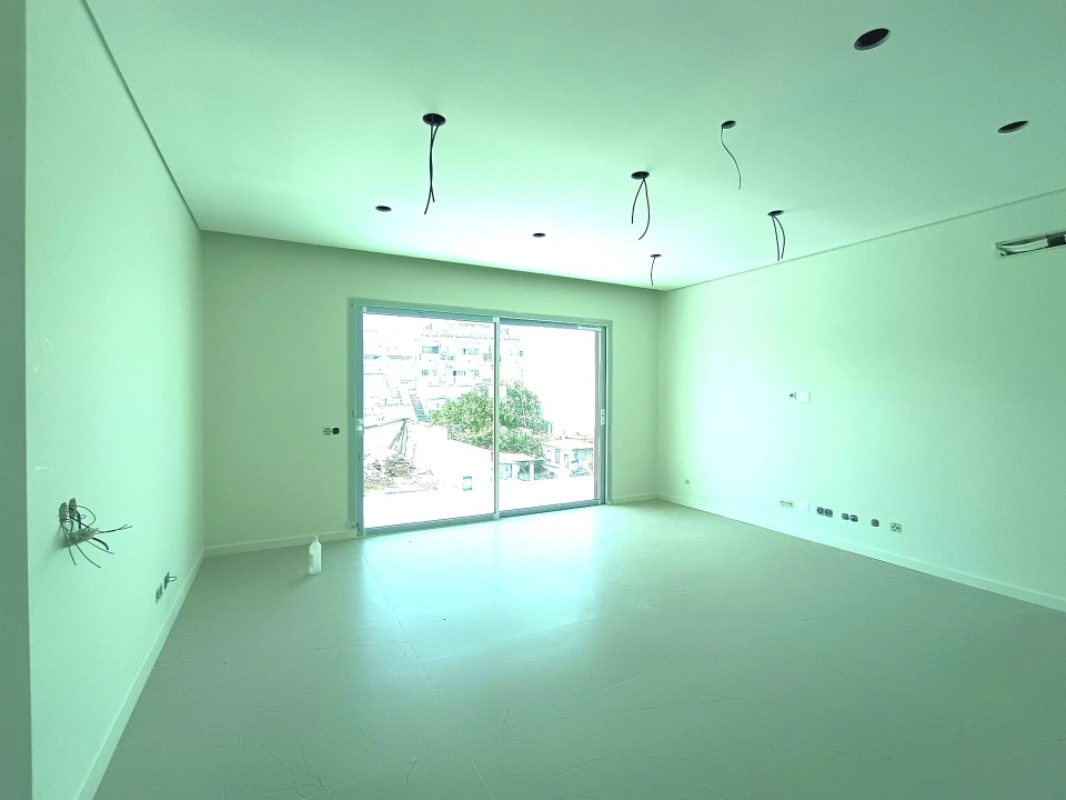 Apartamento T2 para Venda em Quarteira Foto 8