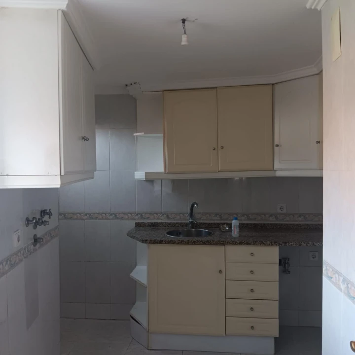 Apartamento T2 para Venda em Santa Maria Maior Foto 3