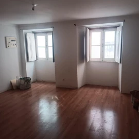 Apartamento T2 para Venda em Santa Maria Maior