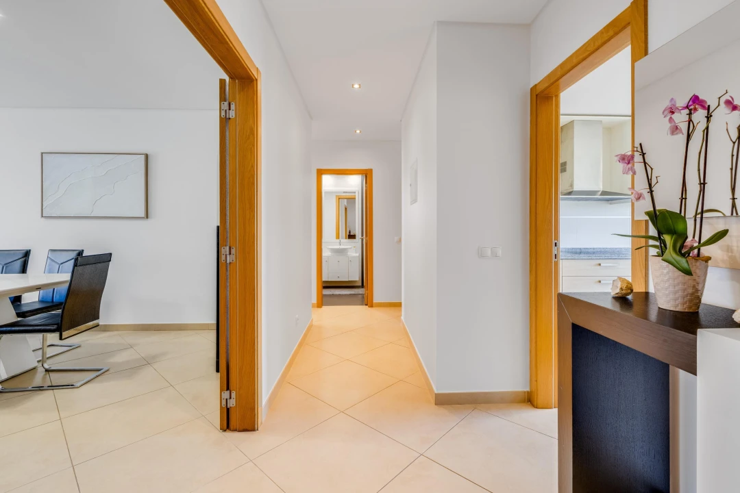 Apartamento T3 para Venda em Quarteira Foto 11