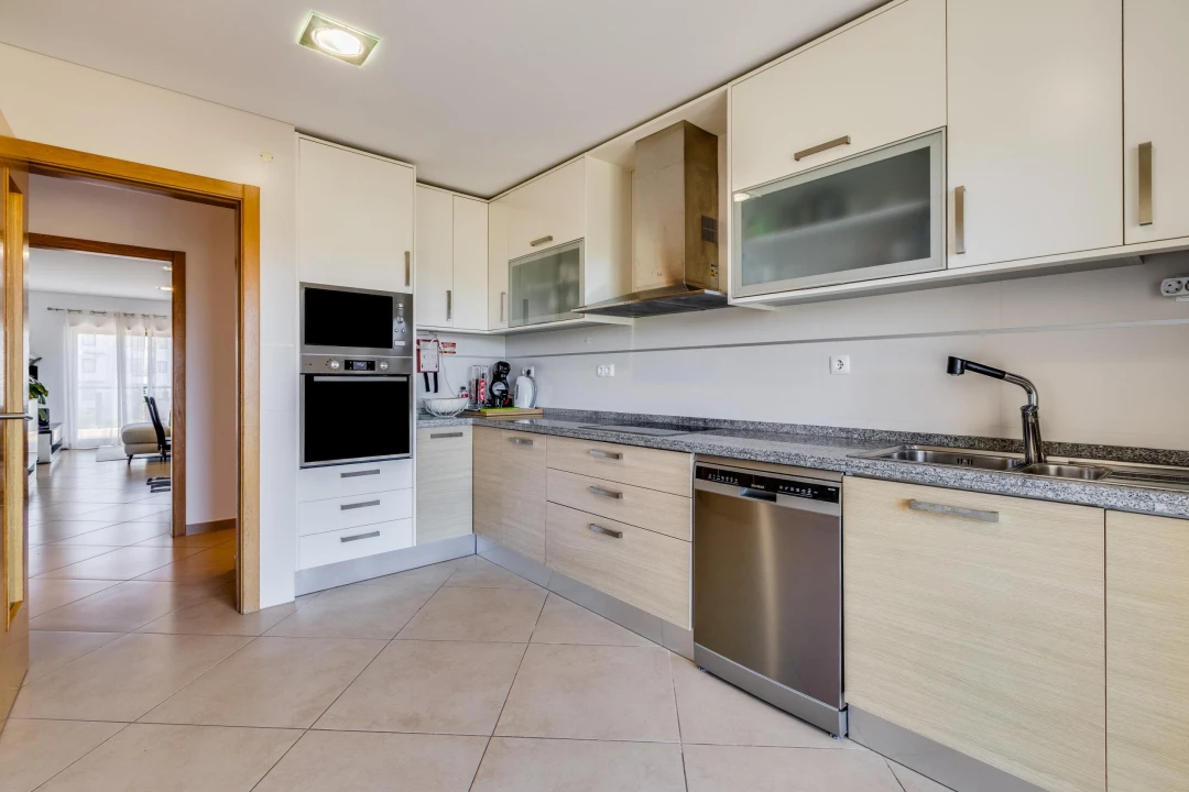 Apartamento T3 para Venda em Quarteira Foto 13