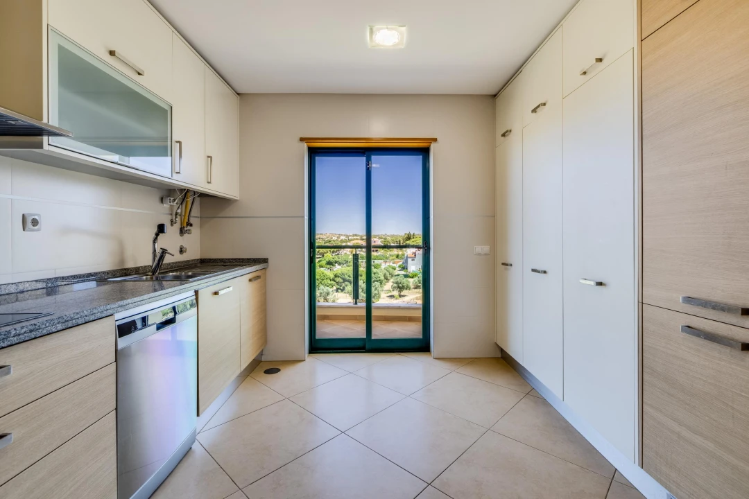 Apartamento T3 para Venda em Quarteira Foto 14