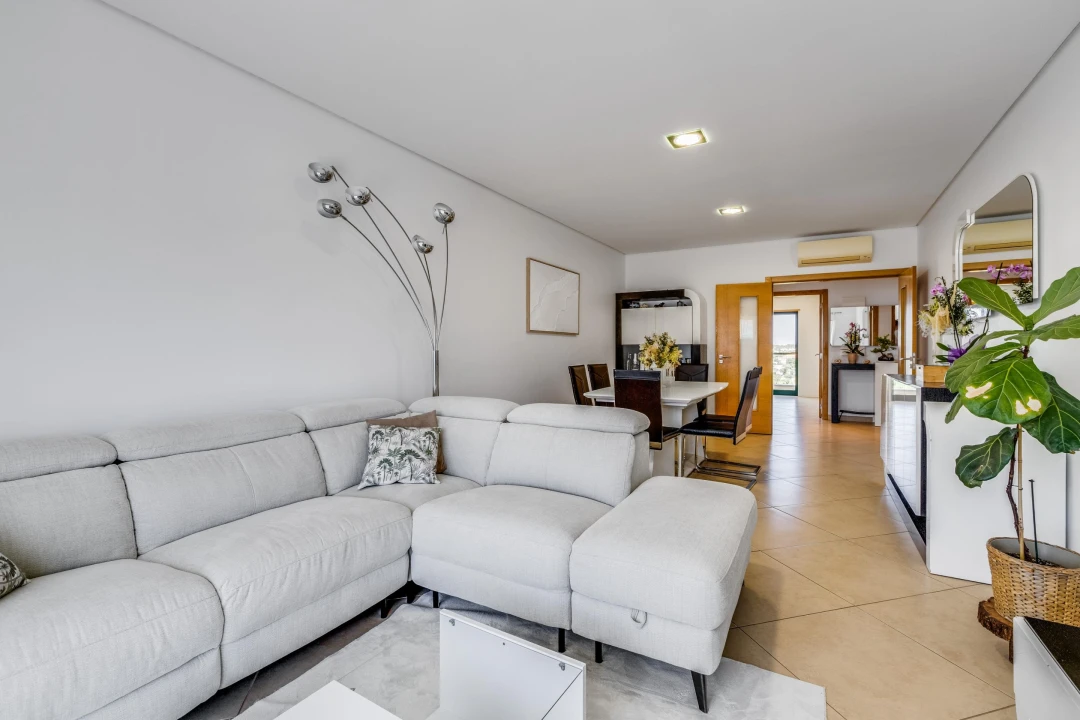 Apartamento T3 para Venda em Quarteira Foto 7