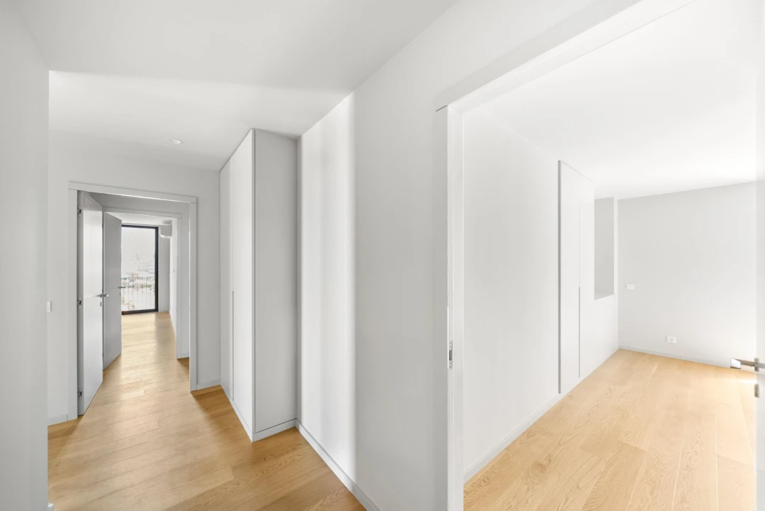 Apartamento T4 para Venda em Santa Marinha e São Pedro da Afurada Foto 3
