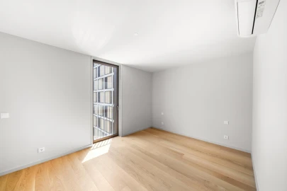 Apartamento T4 para Venda em Santa Marinha e São Pedro da Afurada