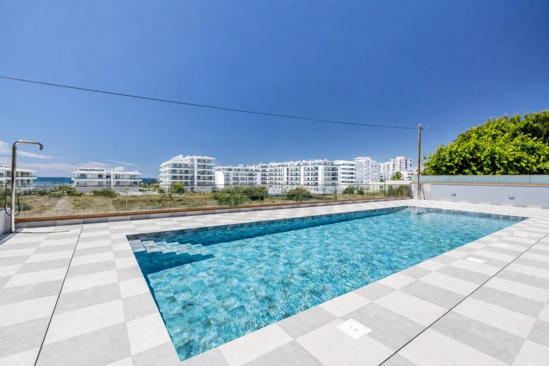 Apartamento T2 para Venda em Quarteira Foto 3