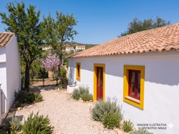 Moradia T1 para Venda em Loule (São Sebastião)