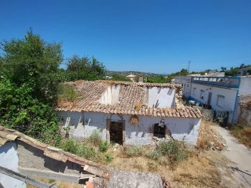 Moradia T1 para Venda em Loule (São Sebastião)