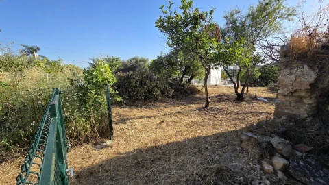 Moradia T1 para Venda em Loule (São Sebastião)