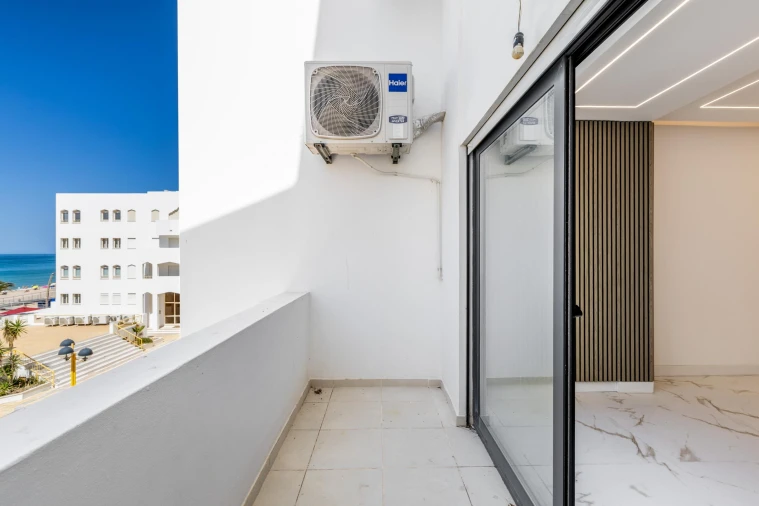 Apartamento T2 para Venda em Quarteira Foto 3