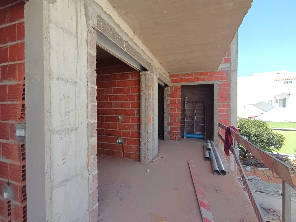 Apartamento T3 para Venda em Quarteira Foto 3