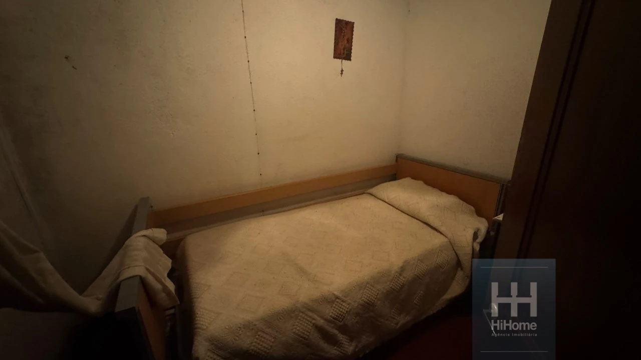 Moradia T2 para Venda em Arco de São Jorge Foto 6
