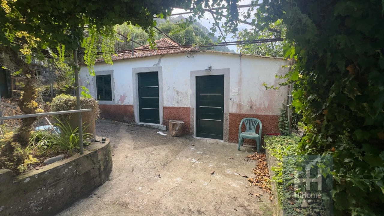 Moradia T2 para Venda em Arco de São Jorge Foto 1
