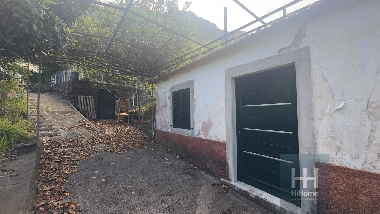 Moradia T2 para Venda em Arco de São Jorge Foto 6