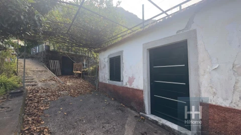 Moradia T2 para Venda em Arco de São Jorge
